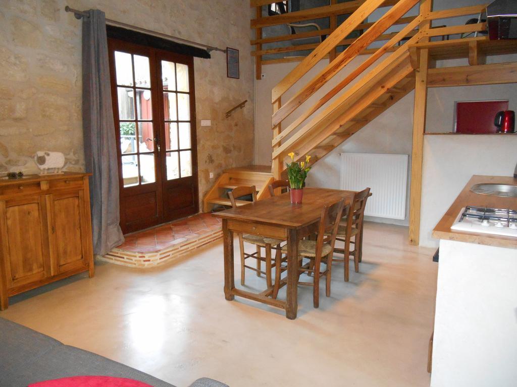 Petit-Palais-et-Cornemps Sous Les Marronniers B&B 외부 사진